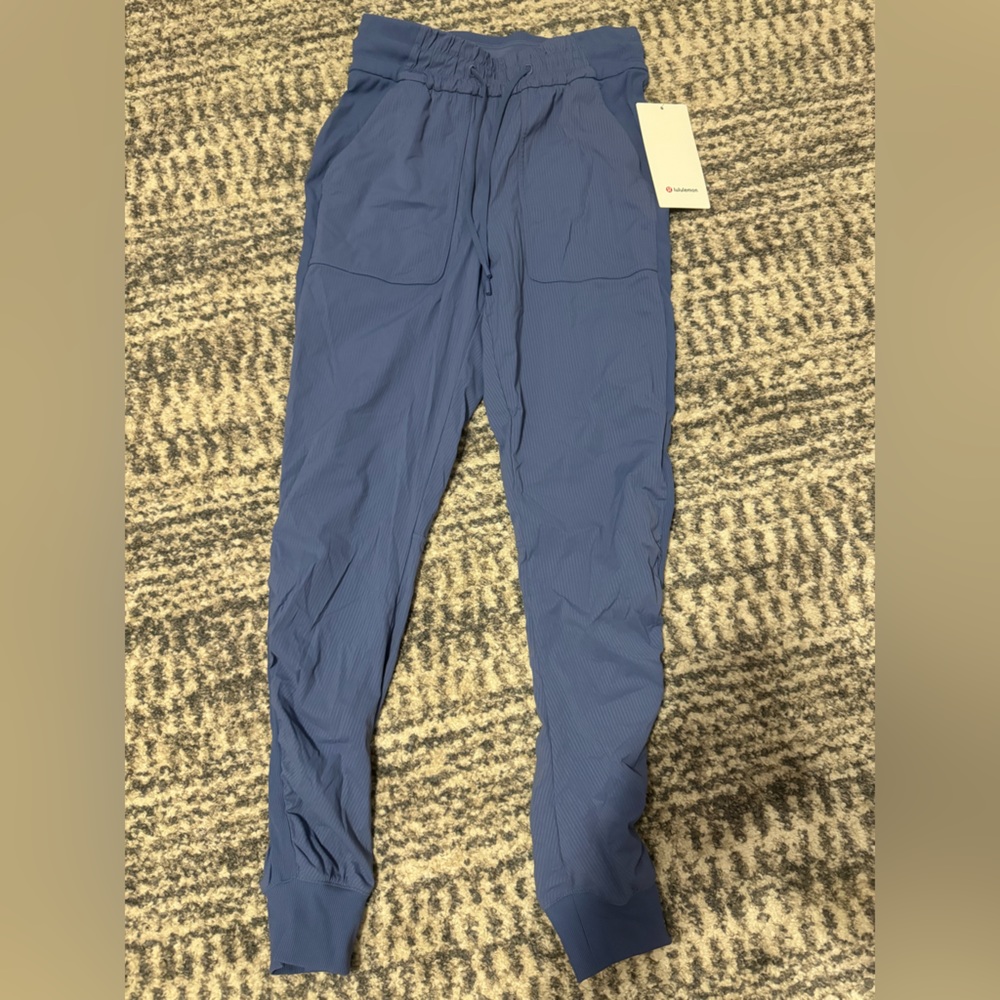 NEW lulu jogger
